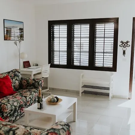 Casa Mayo Playa Bastian Hébergement de vacances *